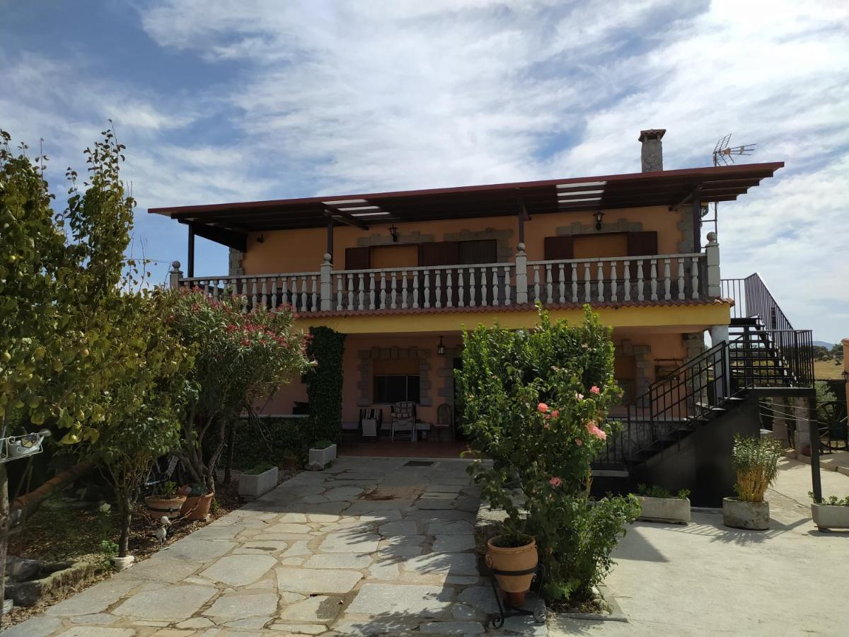 Valdefuentes de Sangusín Casa Rural Mi Descanso מראה חיצוני תמונה