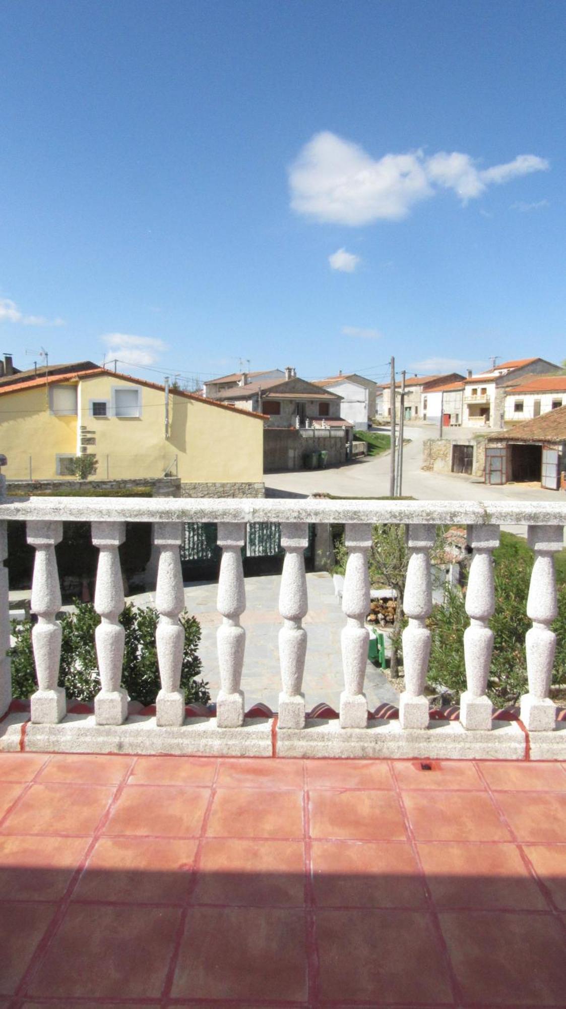 Valdefuentes de Sangusín Casa Rural Mi Descanso מראה חיצוני תמונה