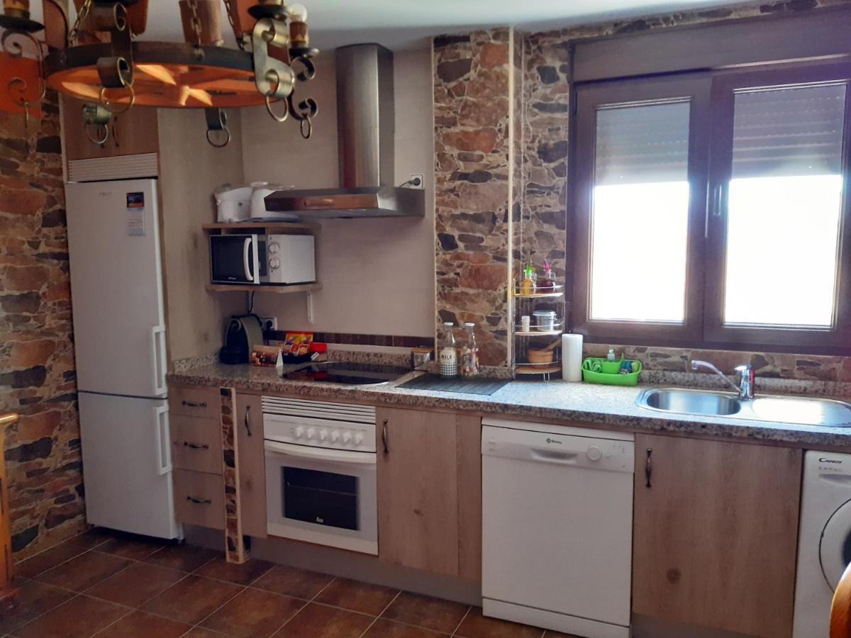 Valdefuentes de Sangusín Casa Rural Mi Descanso מראה חיצוני תמונה